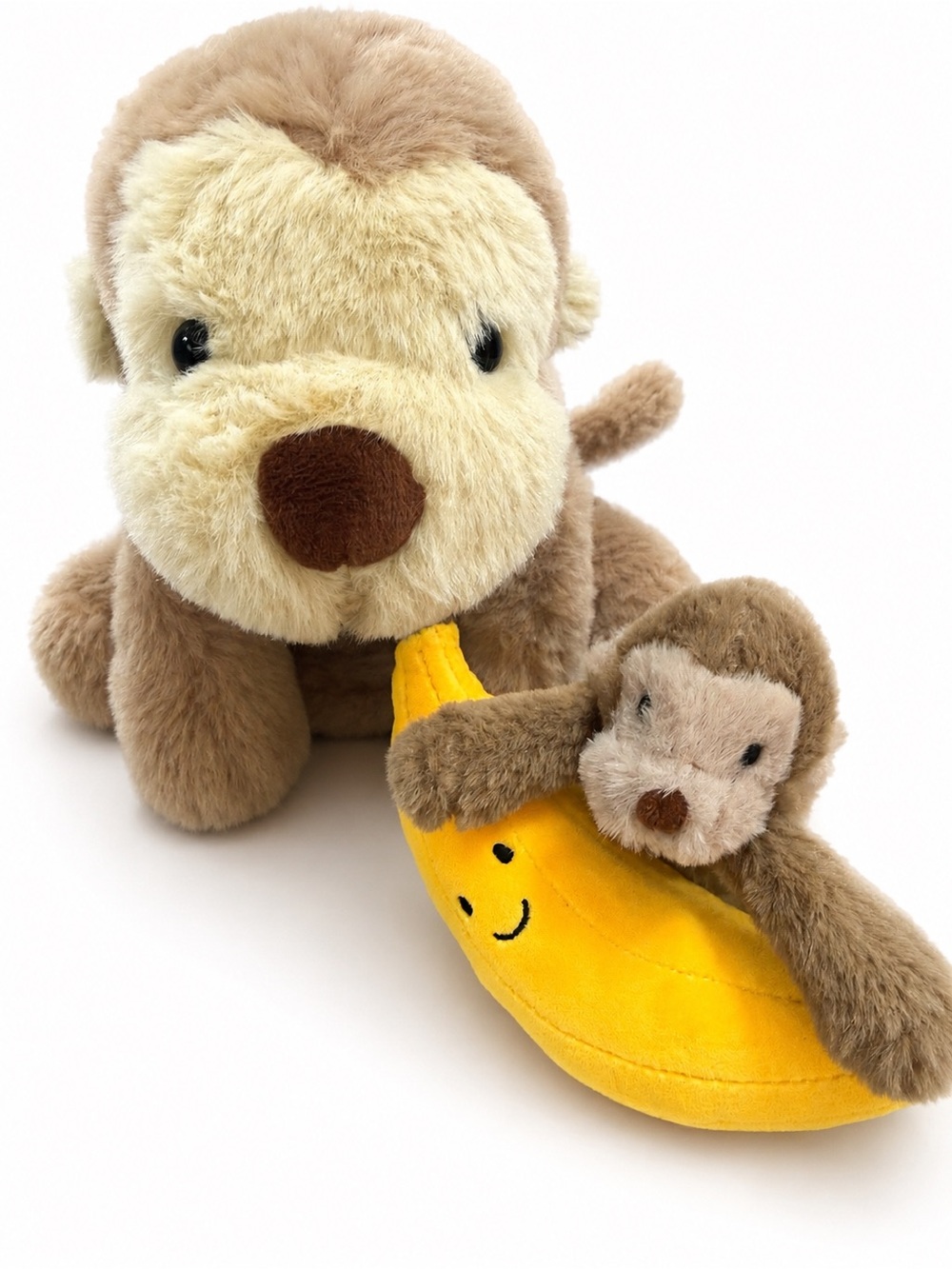 Unbranded Smudge Monkey Family and their best banana friend